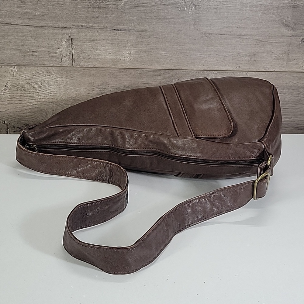 Ameribag Healthy Back Brown Leather Crossbody Sling Bag - Picture 4 of 12